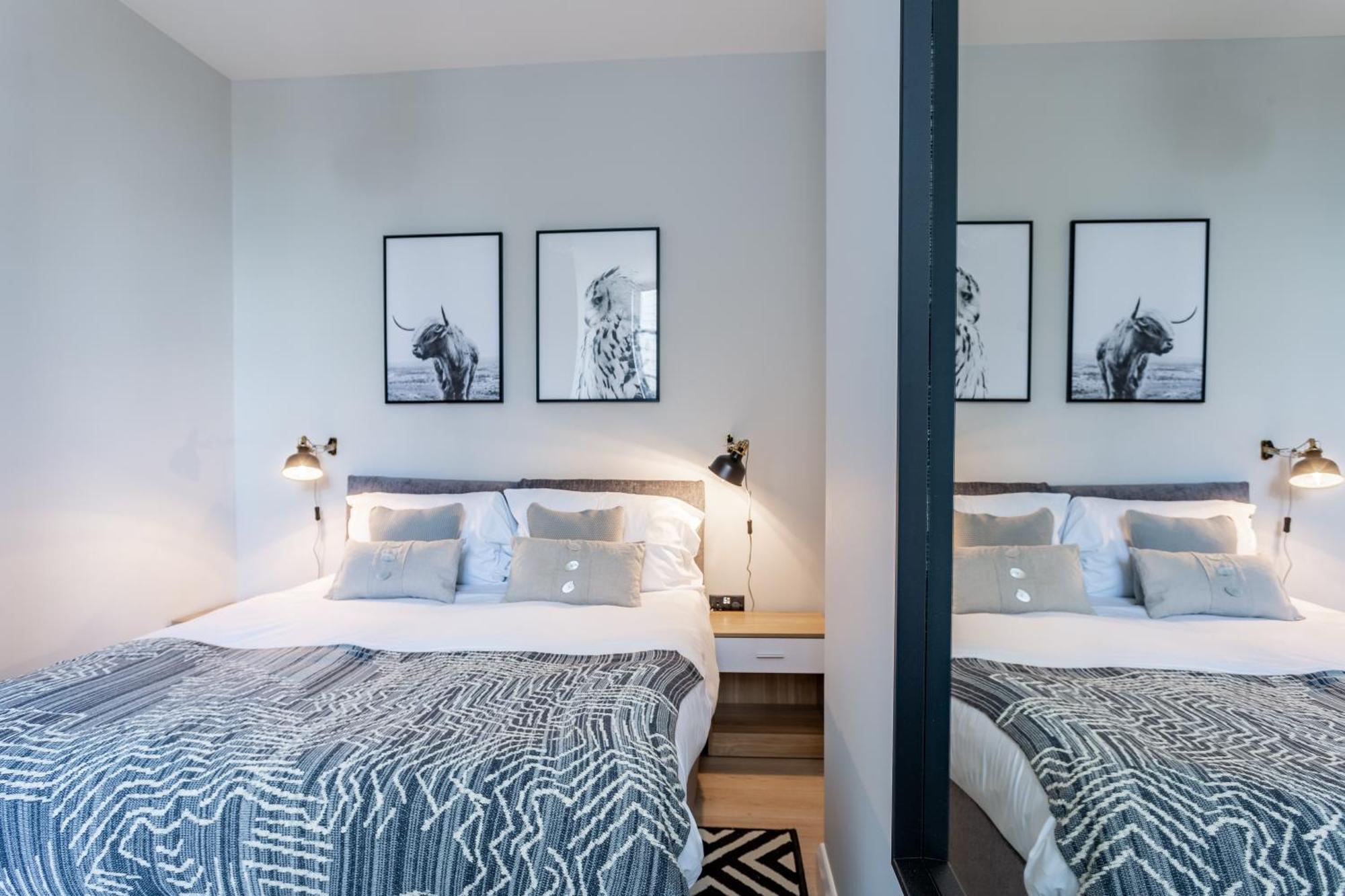 2 Bedroom Apartments With Sofa Bed In Southend Esterno foto