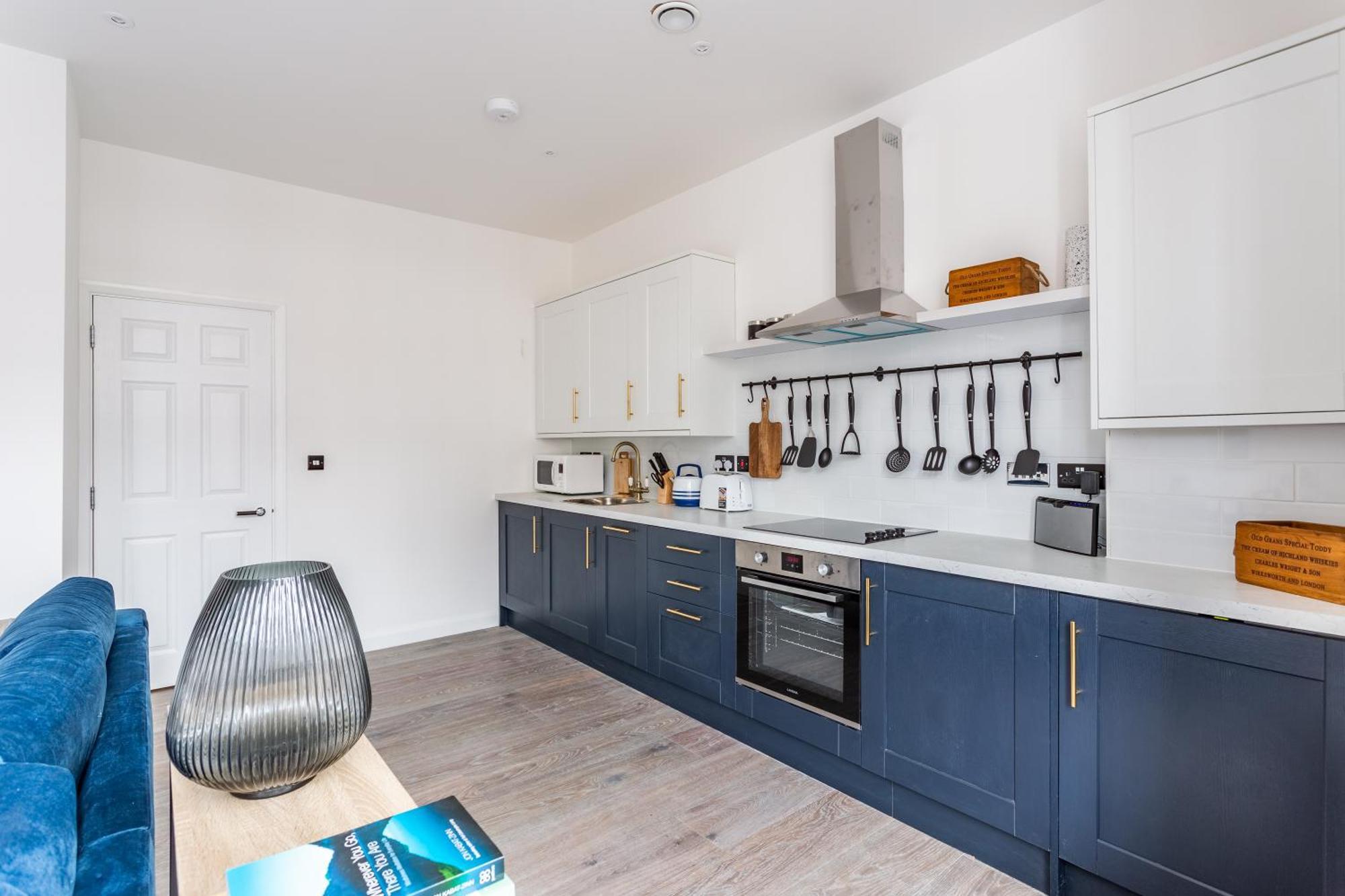 2 Bedroom Apartments With Sofa Bed In Southend Esterno foto